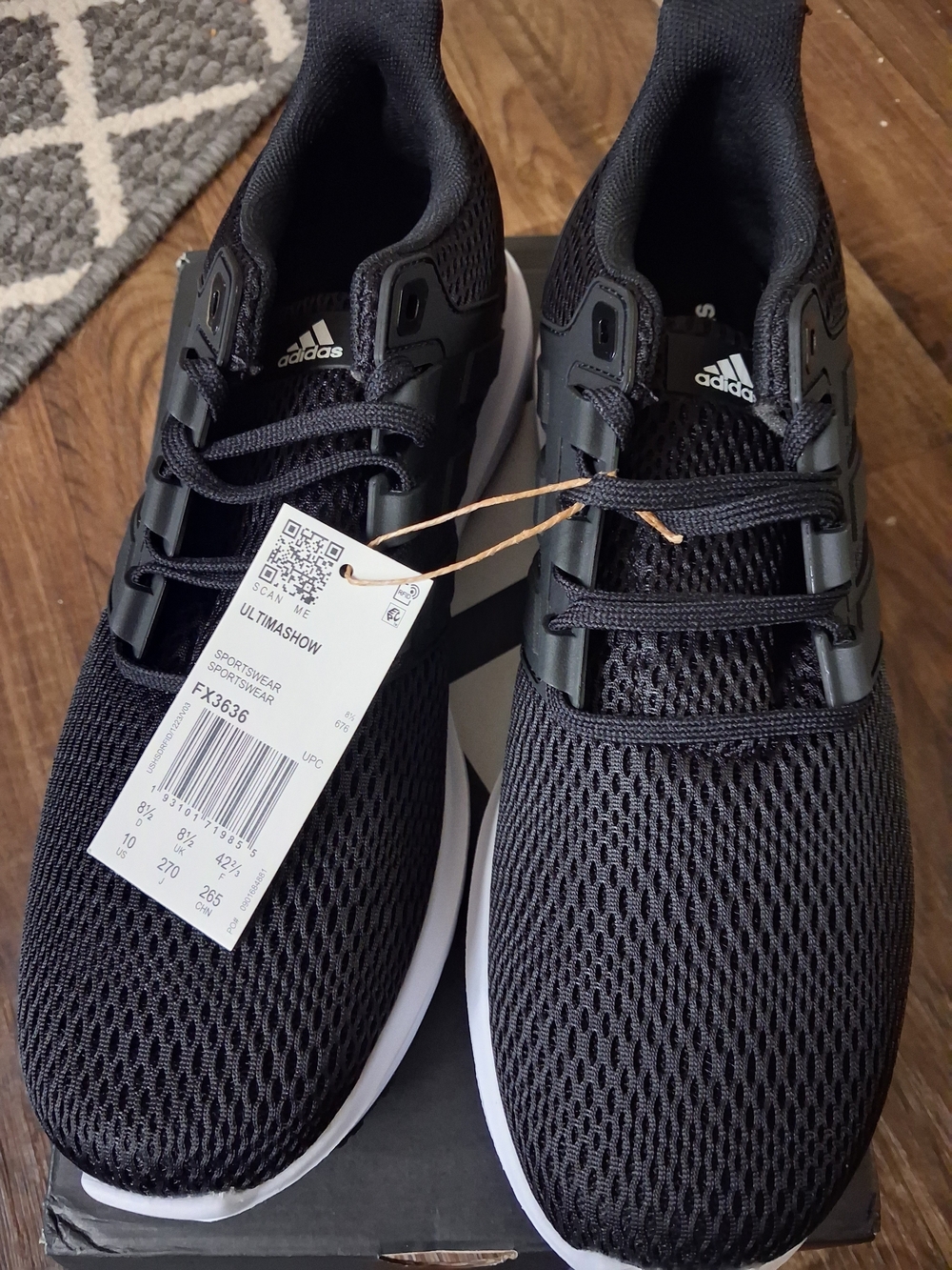 NWT Adidas  Black Ultimashow Running Shoes